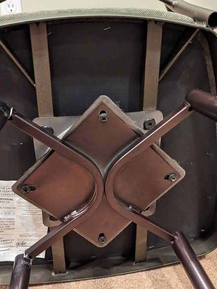 Photo of free Amisco swivel bar stool (broken) (Lake City/Cedar Park) #2