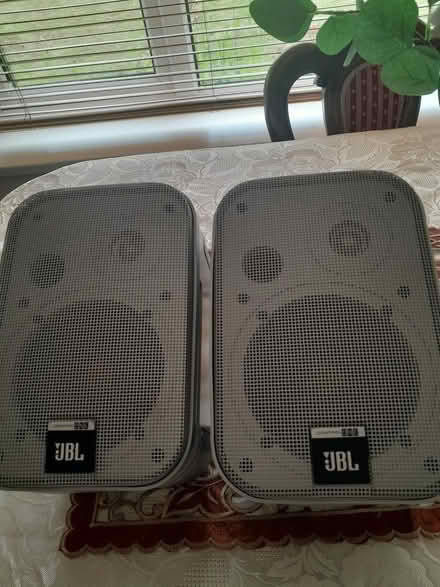 Photo of free Speakers (Walsworth SG4) #2