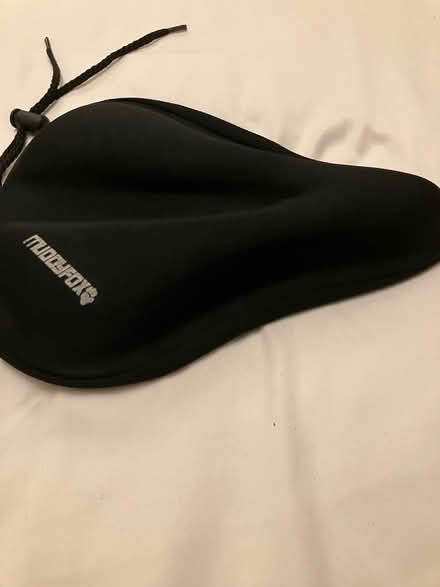 Photo of free 2 padded seats for spin workout (Dagenham RM10) #2
