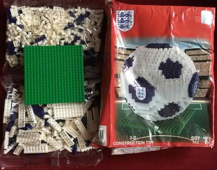 Photo of free England Football Construction Toy (Spondon) #1