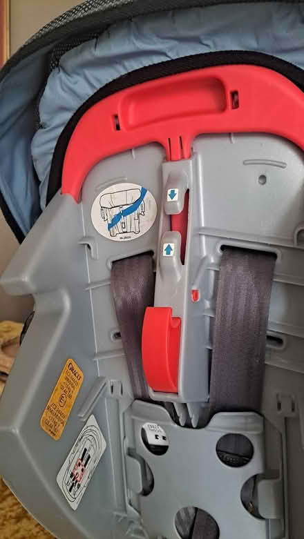 Photo of free Graco Baby Car Seat System (CT9) #4