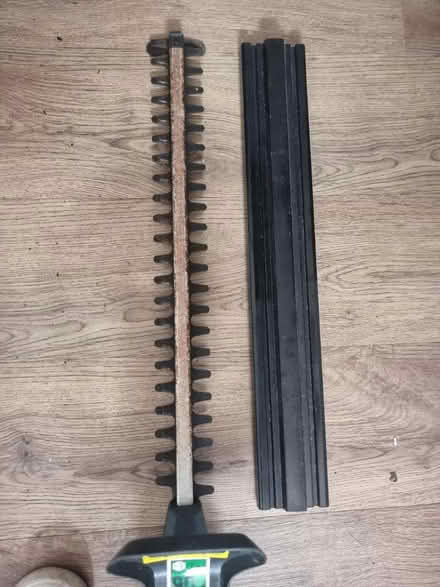 Photo of free Cordless Hedge Trimmer (RG5 Woodley) #2