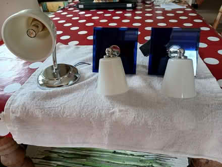 Photo of free 3 wall lights, 2 a pair and one other. (Tillington GU28) #1