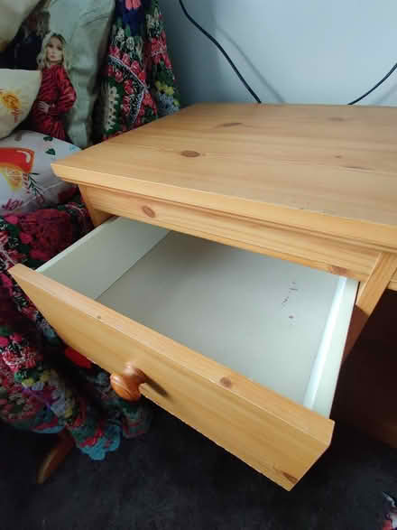 Photo of free Dressing table (Cosham PO6) #3