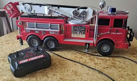 Photo of free Toy Fire Truck (CT9) #1