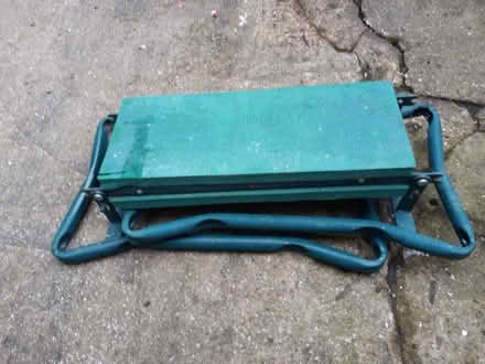 Photo of free Garden Kneeler/Seat (Little Neston CH64) #1
