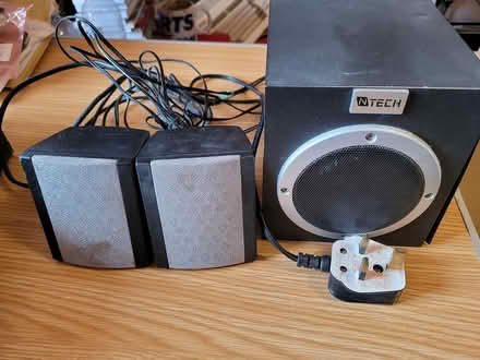 Photo of free Set of speakers (Beechdale, Nottingham NG8) #1