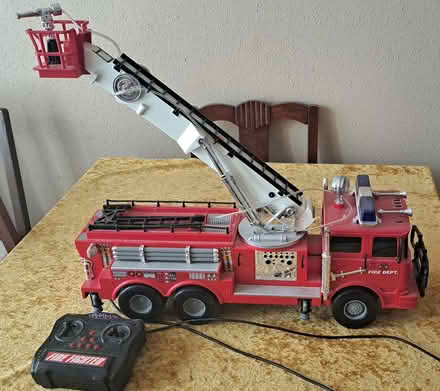 Photo of free Toy Fire Truck (CT9) #2