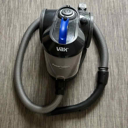 Photo of free Vax bagless vacuum cleaner (Hornsey N8) #4