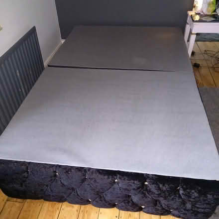 Photo of free Divan base, small double (Streatham SW16) #4
