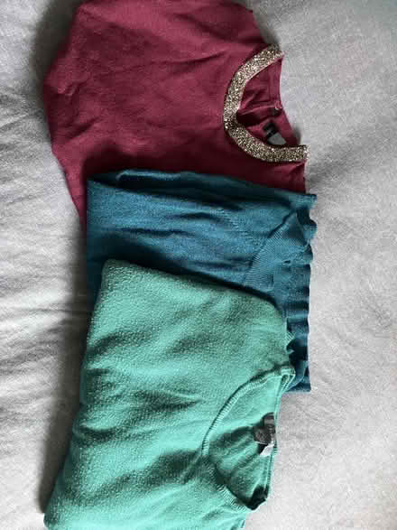 Photo of free Jumper bundle (CM2) #1