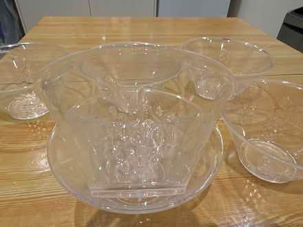 Photo of free 6 plastic bowls (Finchley, N12) #2