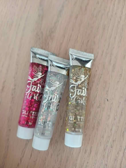 Photo of free Body glitter gel (TQ14) #1