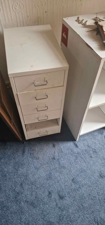 Photo of free All furniture (151 Brudenell road LS6) #3
