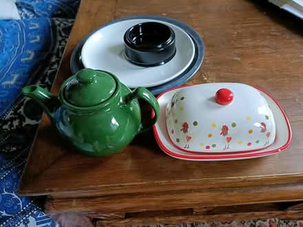 Photo of free 5 items crockery inc small teapot (EH3 Canonmills) #1