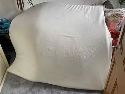 Photo of free Super kingsize mattress topper (Barwell) #1