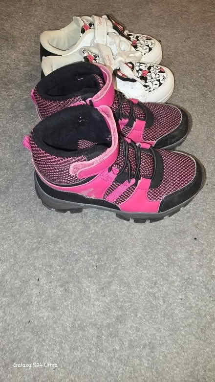 Photo of free Kids trainers ×2 (Ocean Terminal EH6) #2