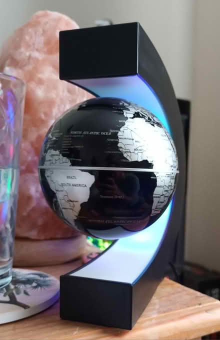 Photo of free Magnetic floating globe (Beeston NG9) #1