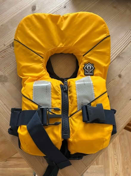 Photo of free Child life jacket (CT10) #1