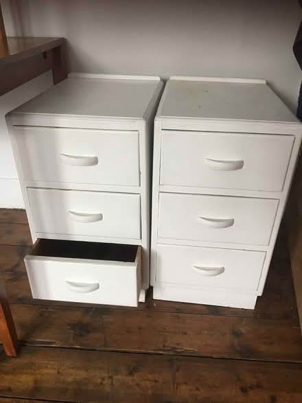 Photo of free Two white painted bedside cabinets (Putney SW15) #1