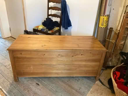 Photo of free Big blanket/storage box (S8 woodseats) #3