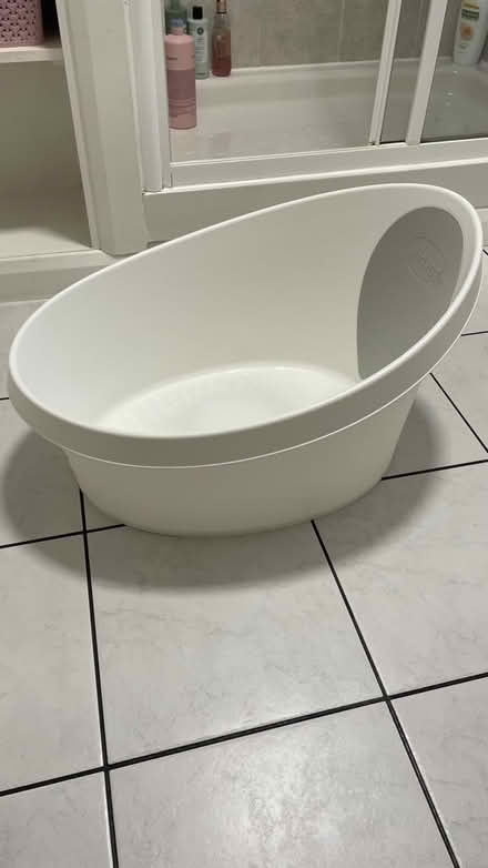 Photo of free Extra large toddler bath (RG30) #1