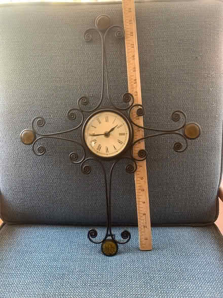 Photo of free Wall clock (WestEnd (Alameda)) #2