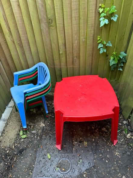 Photo of free Children’s table and 4 chairs (N2) #1