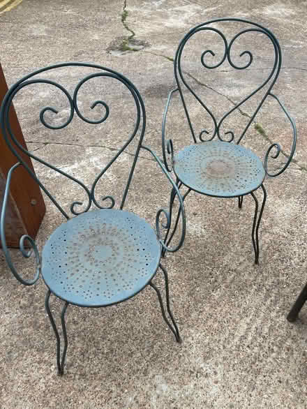 Photo of free Nice garden chairs& table (Kennington SE11) #3