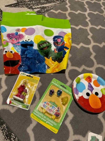 Photo of free Sesame St party stuff (Reston\Herndon) #1