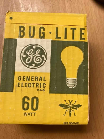 Photo of free 60 W bug light (Odenton, Chapelgate Community) #1