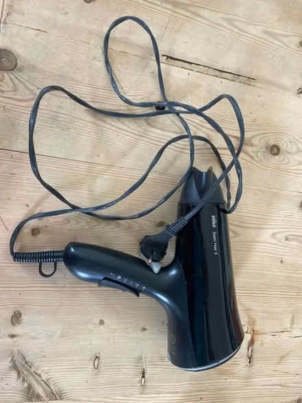 Photo of free Braun hairdryer *EU* plug (Catford) #1