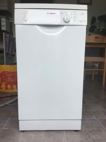 Photo of free Bosch Slimline Dishwasher (Fair Oak SO50) #3