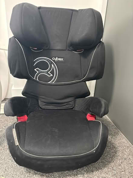 Photo of free Cybex with isofix (Hounslow Central) #1