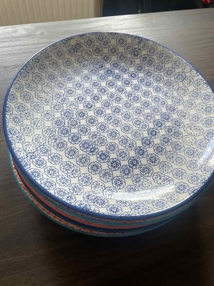 Photo of free Set of six dinner plates (Garston WD25) #1