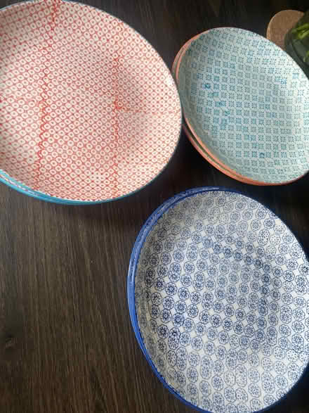 Photo of free Set of six dinner plates (Garston WD25) #2