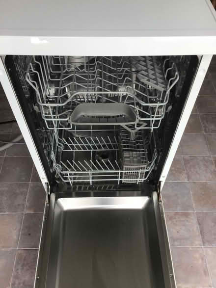Photo of free Bosch Slimline Dishwasher (Fair Oak SO50) #4