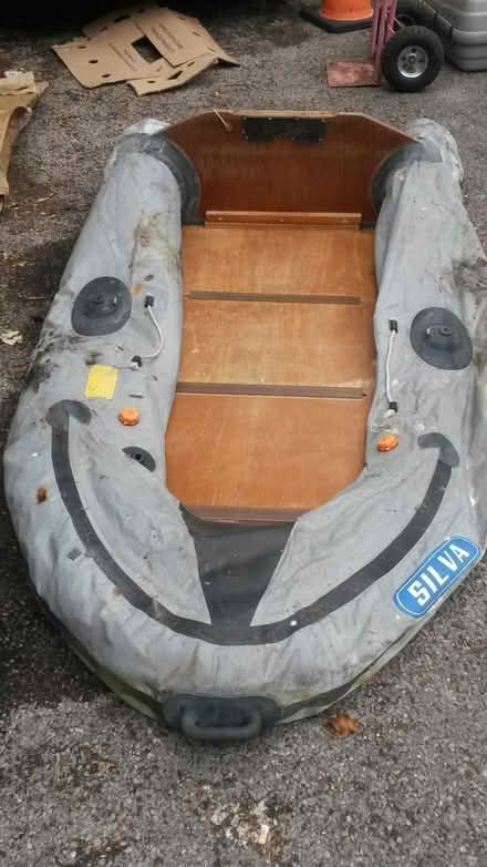 Photo of free 8 foot Silva Inflatable Boat Dinghy Transom Oars Valves (Oxford OX1) #2