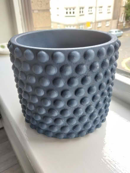 Photo of free Plant pot (Dalry EH11) #2