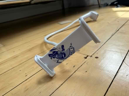 Photo of free Phone holder (Newington Green, Islington) #2