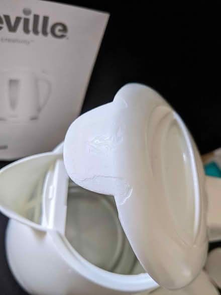 Photo of free kettle (batchworth HA6) #2
