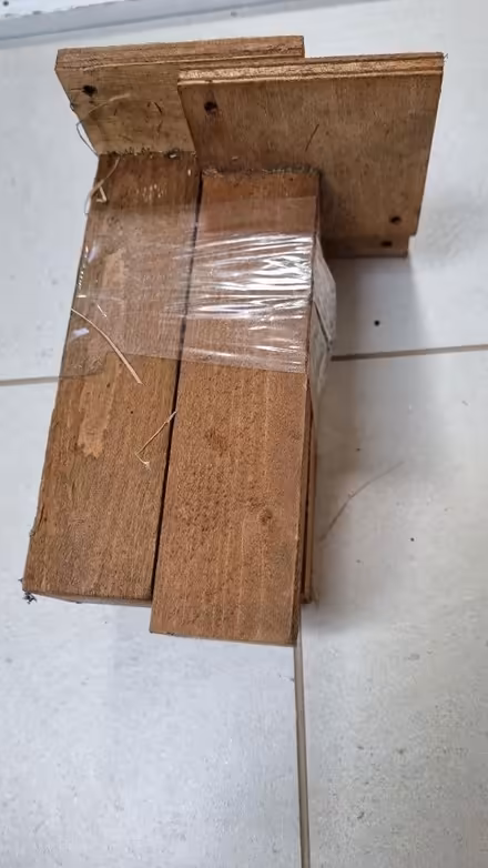 Photo of free Legs to guinea pig/rabbit hutch (Letchworth Garden City) #2