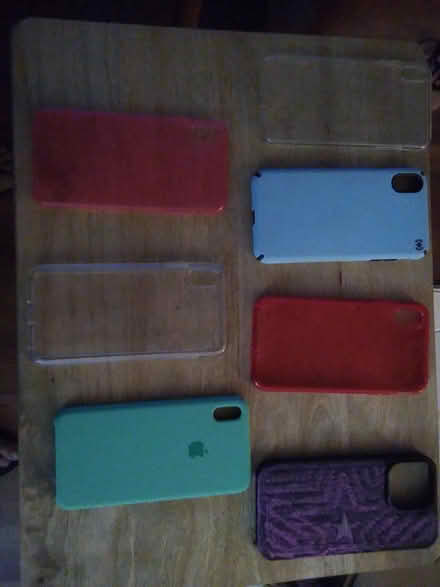 Photo of free Various phone cases (HWY 427/Burnamthorpe Rd) #1