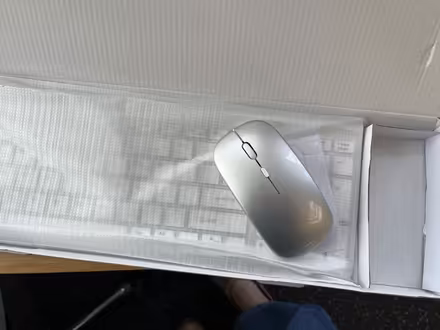 Photo of free Wireless Keyboard and Mouse (Oakland) #4
