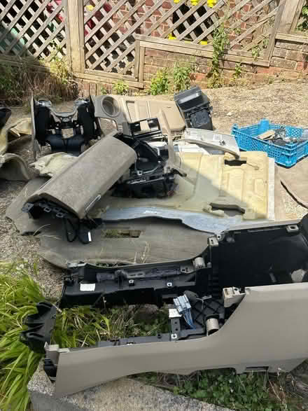 Photo of free Discovery 4 parts (Downley HP13) #1