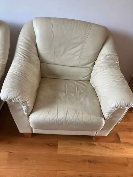 Photo of free Leather 3 piece suite (Marshalswick AL4) #2