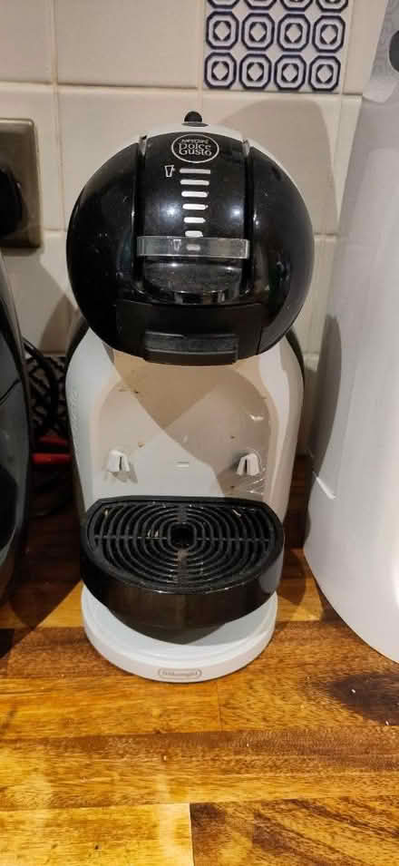 Photo of free Nescafé Dulce Gusto DeLonghi (Levenshulme M19) #2