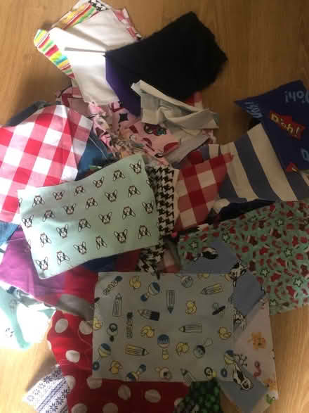 Photo of free Rectangles of fabric (BN41) #4