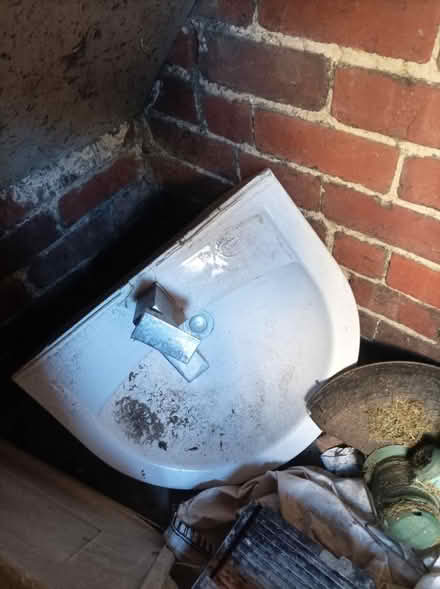 Photo of free Sink and pedestal (Heysham) #1