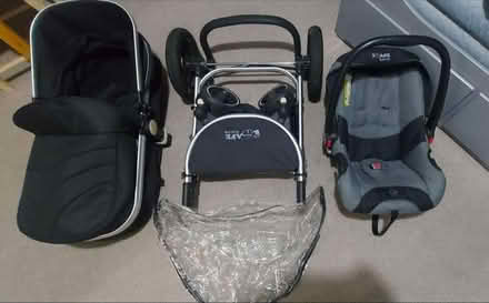Photo of free Pram and car seat set (Tooting) #1